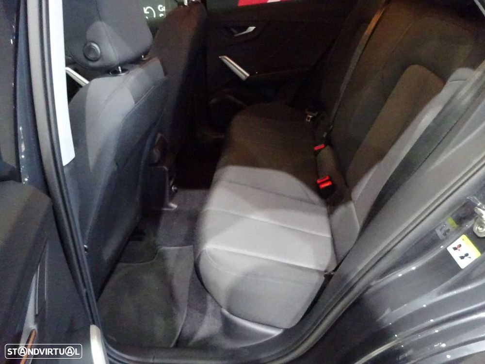 Audi Q2 30 TDI Advanced - 30