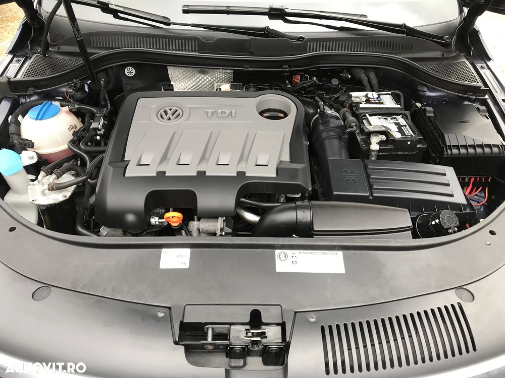 Volkswagen Passat CC 2.0 TDI DSG Exclusive - 14