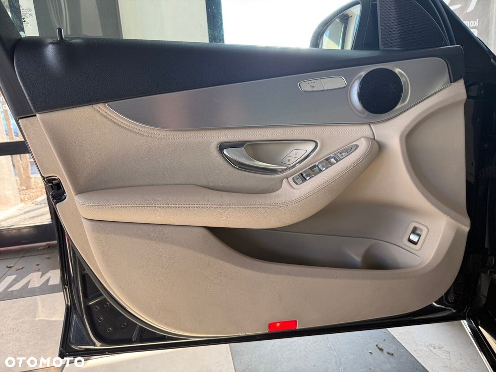 Mercedes-Benz Klasa C - 19