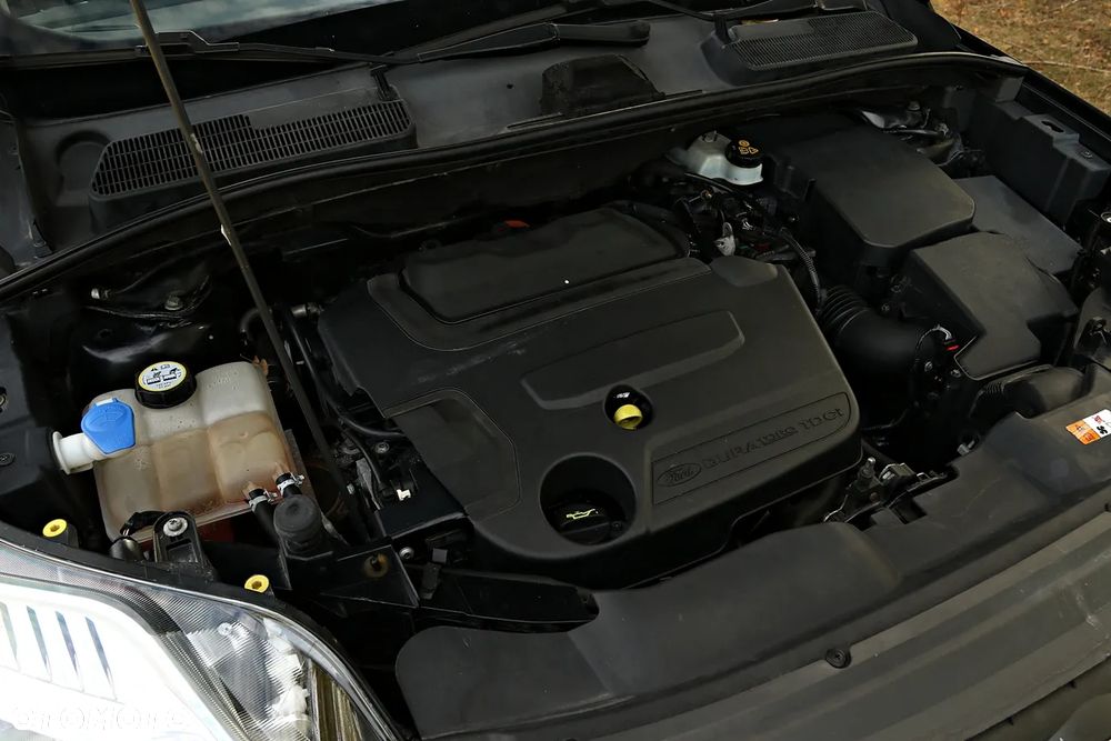 Ford Kuga 2.0 TDCi 2x4 Trend - 40