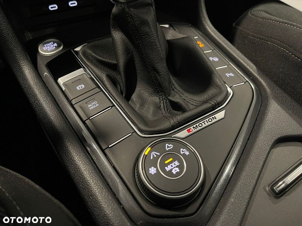 Volkswagen Tiguan 2.0 TDI SCR 4Mot Elegance DSG - 22