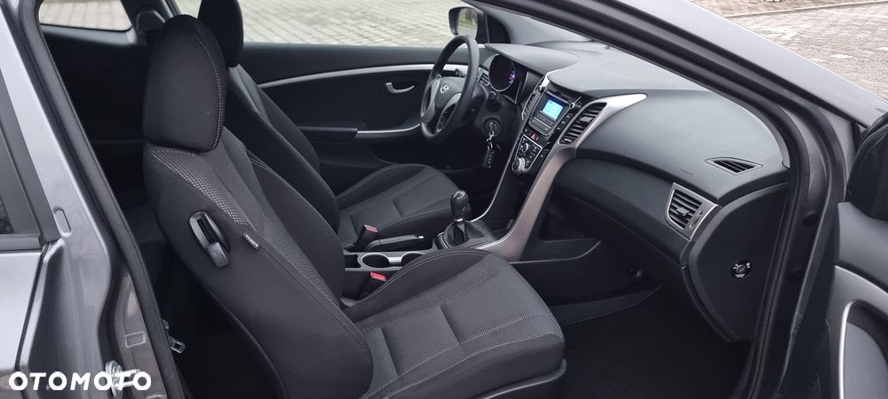 Hyundai i30 1.4 Comfort - 22