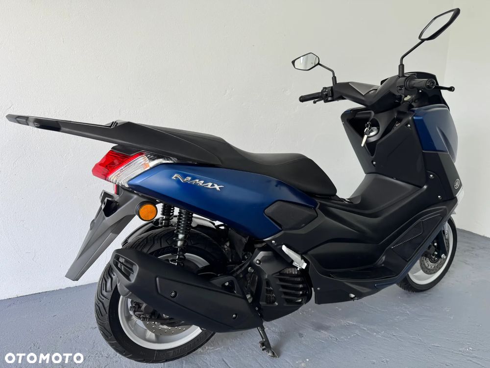 Yamaha NMAX - 4