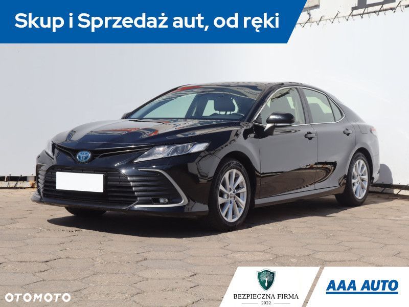 Toyota Camry - 3