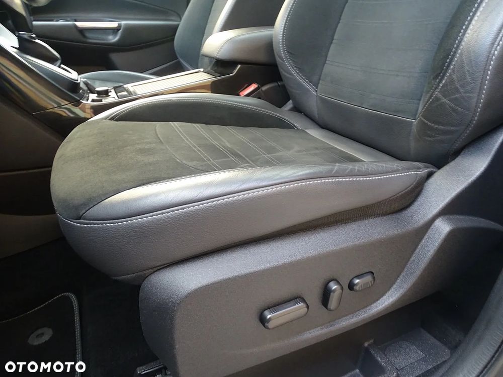 Ford Kuga 2.0 TDCi AWD ST-Line Black - 32