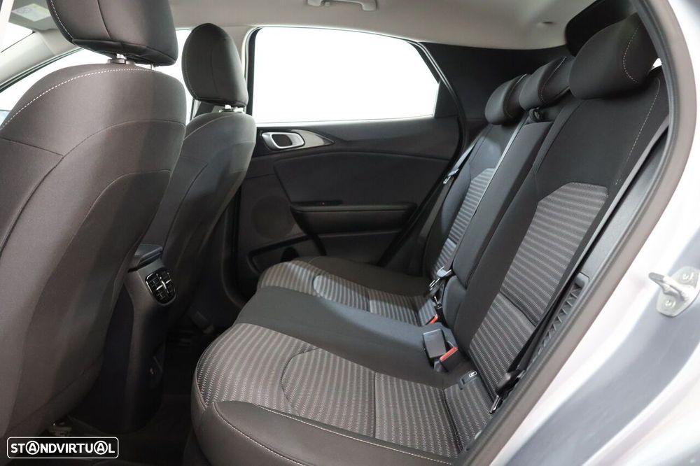 Kia XCeed 1.6 GDi PHEV Drive - 10