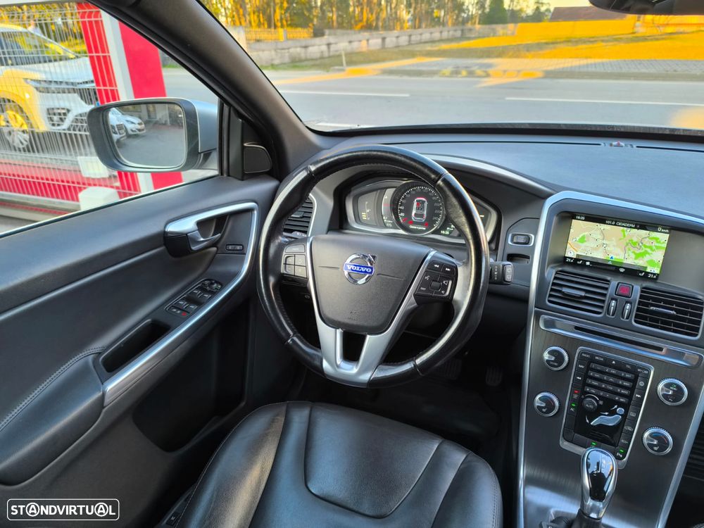 Volvo XC 60 D4 Geartronic Summum - 38