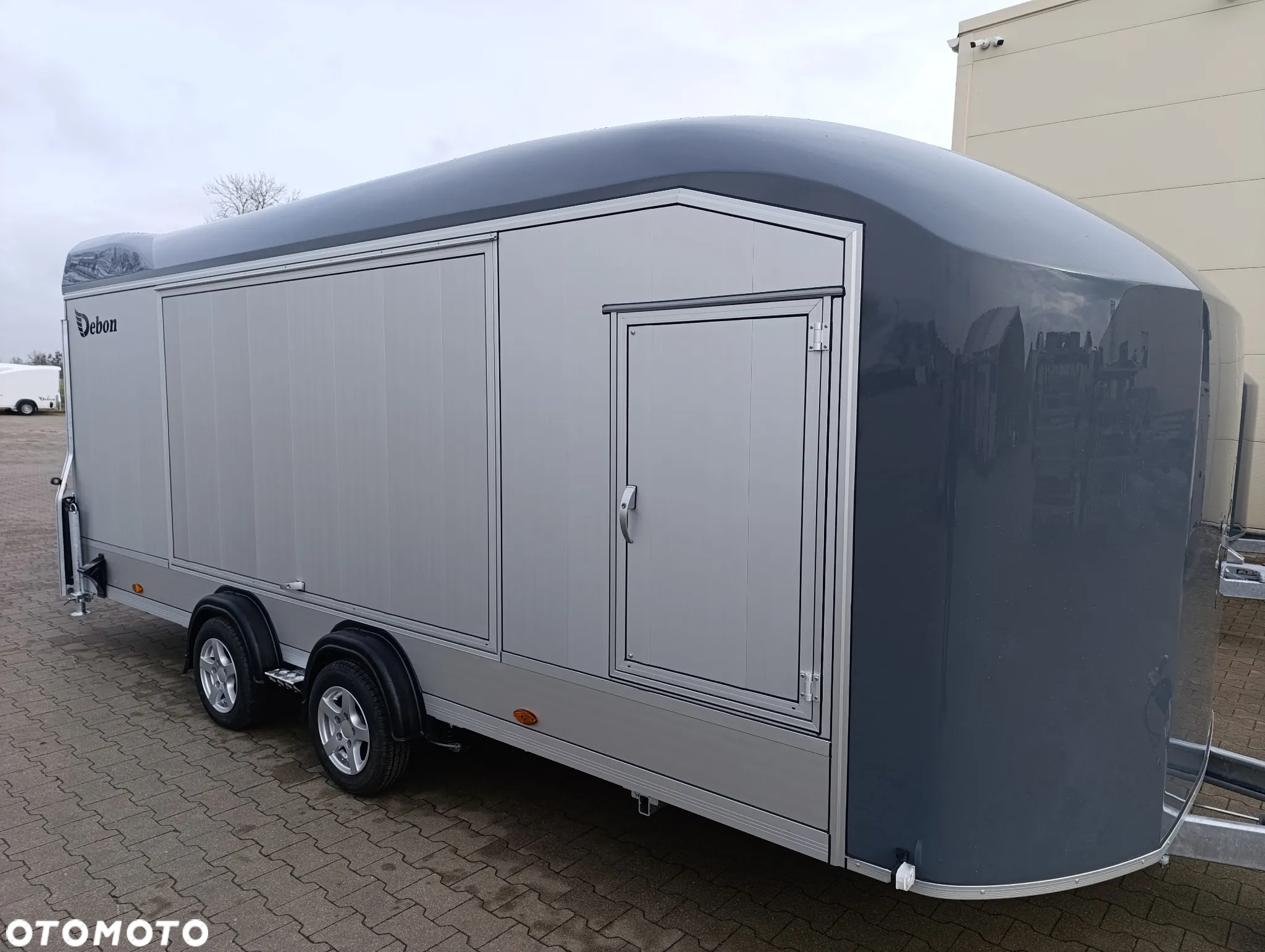 Debon Fourgon C2000 - 21