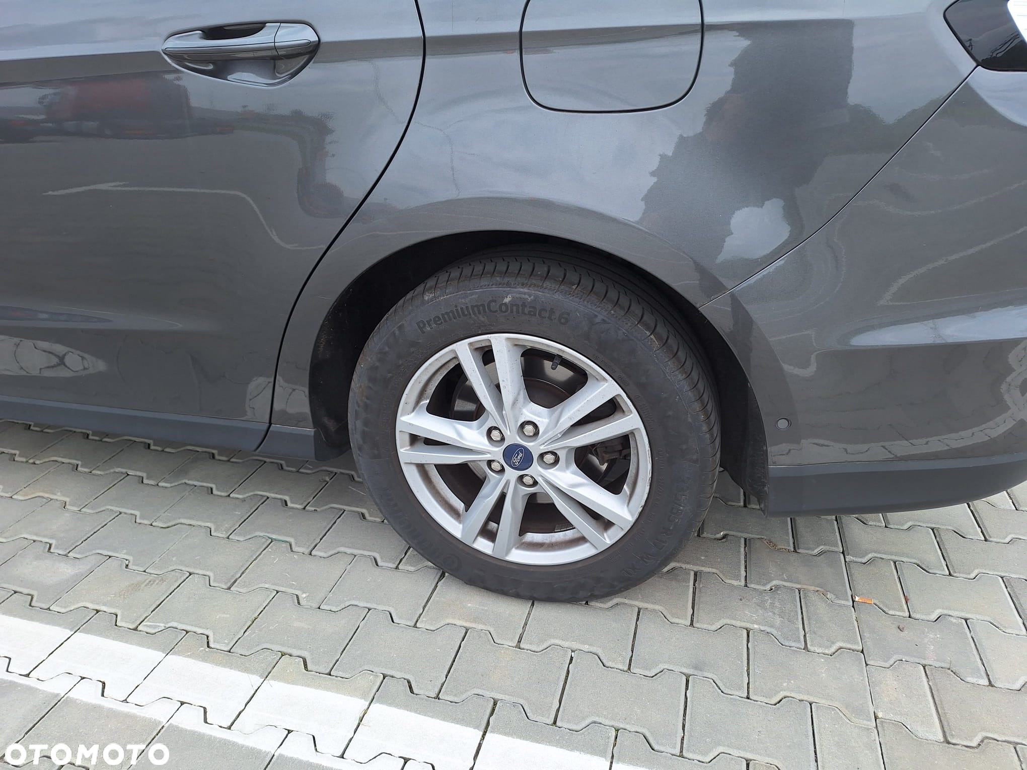 Ford Galaxy - 13