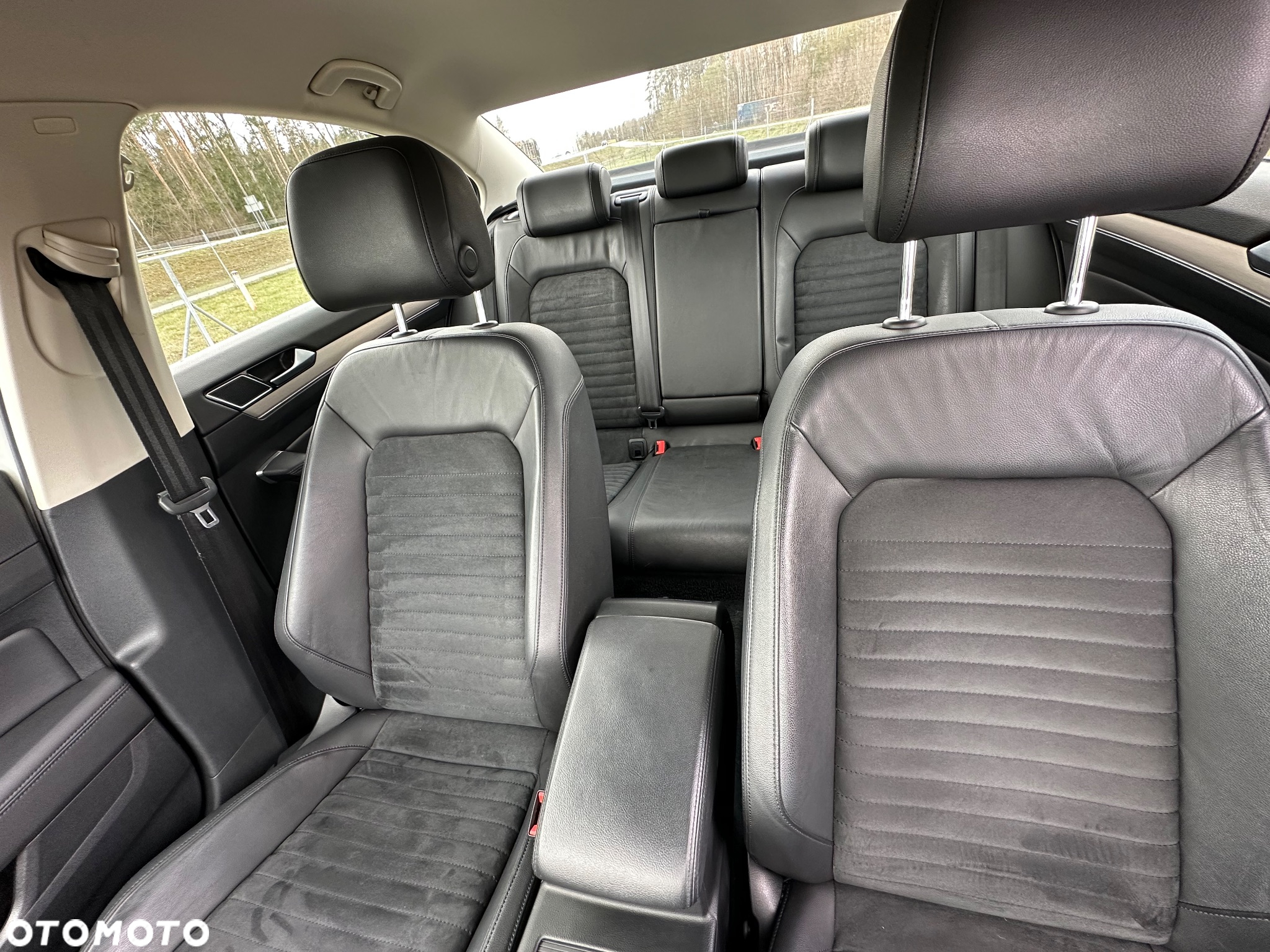 Volkswagen Passat 1.8 TSI BMT Highline - 9