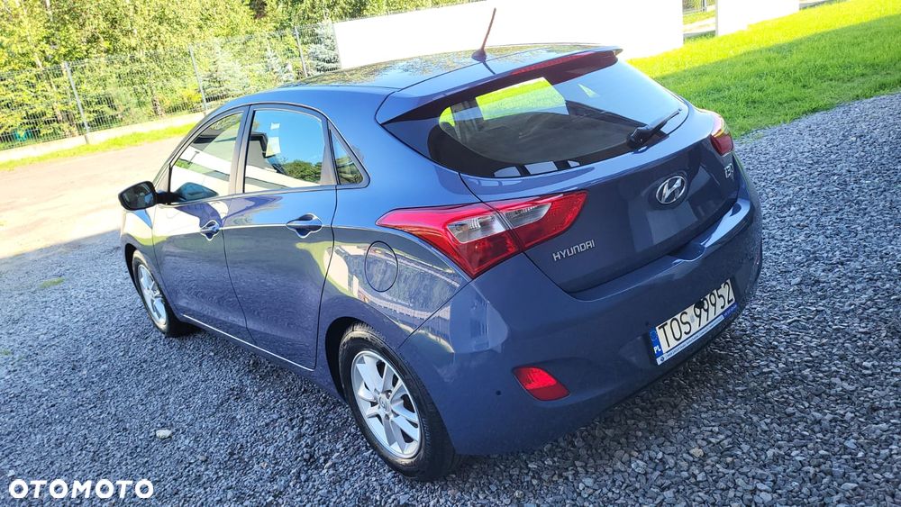 Hyundai i30 1.4 Intro Edition - 9