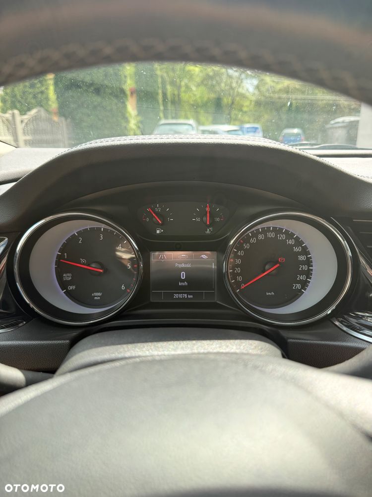 Ford Transit Courier - 17