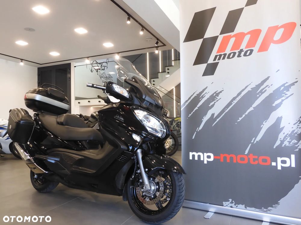 Suzuki Burgman - 1