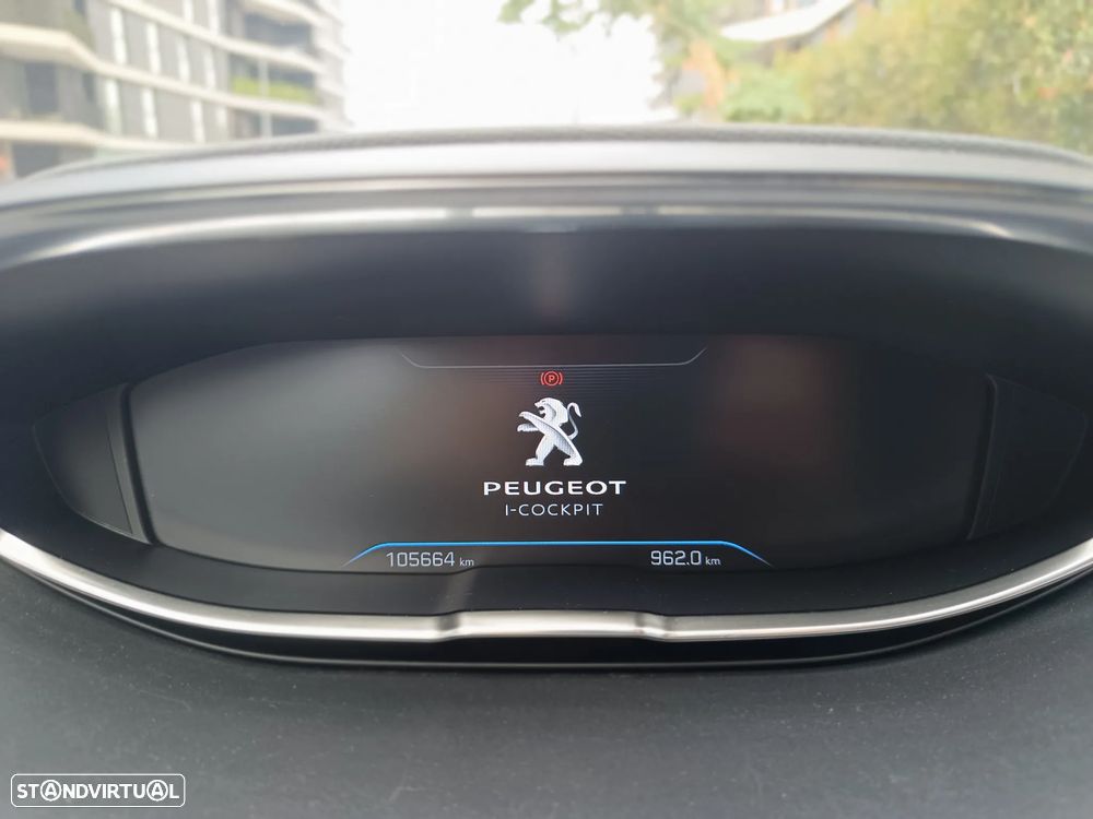 Peugeot 3008 1.5 BlueHDi Allure EAT8 - 17