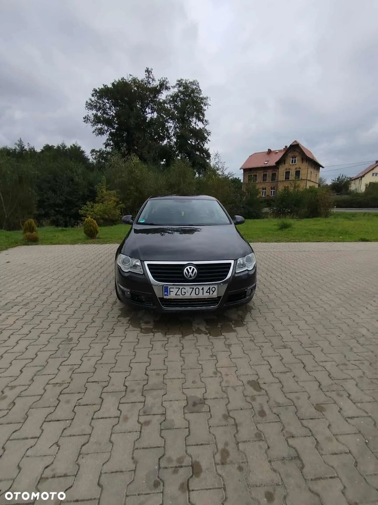 Volkswagen Passat 2.0 TDI DPF Comfortline - 1