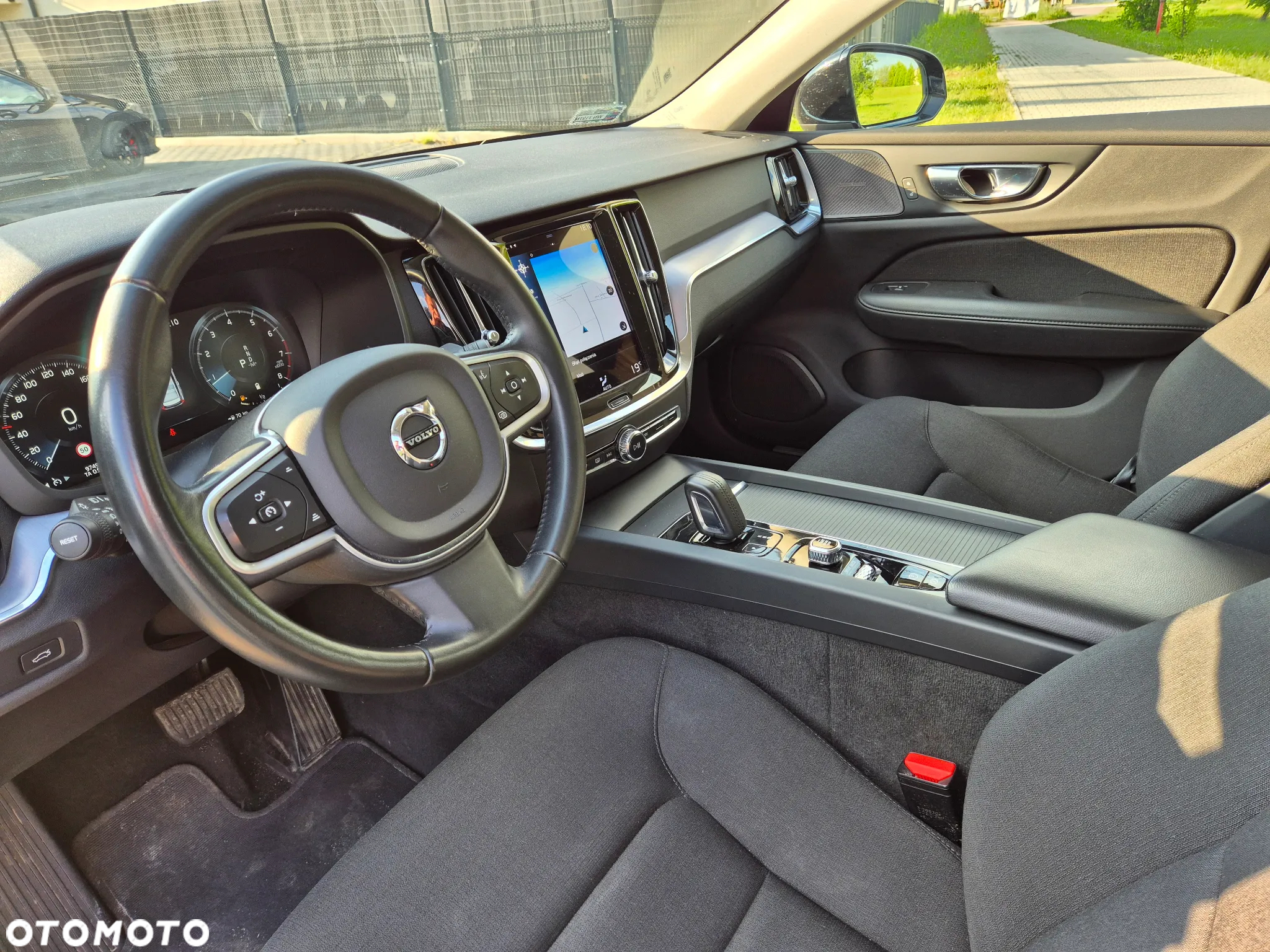 Volvo V60 B4 B Momentum Pro - 17