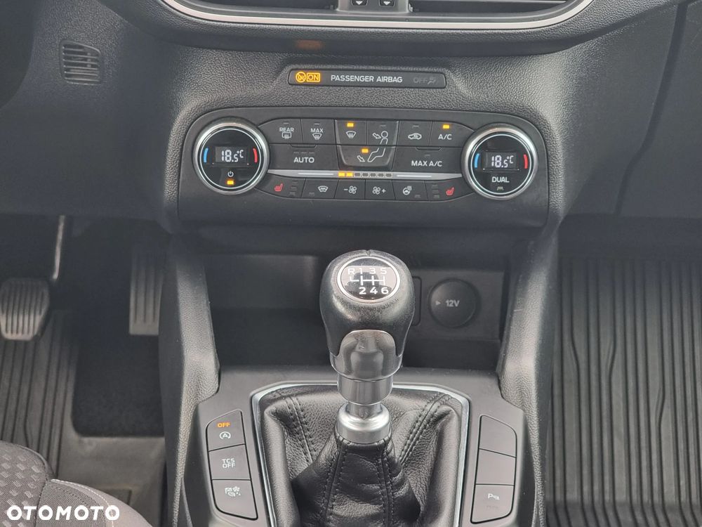 Ford Focus 1.5 EcoBlue Titanium - 11