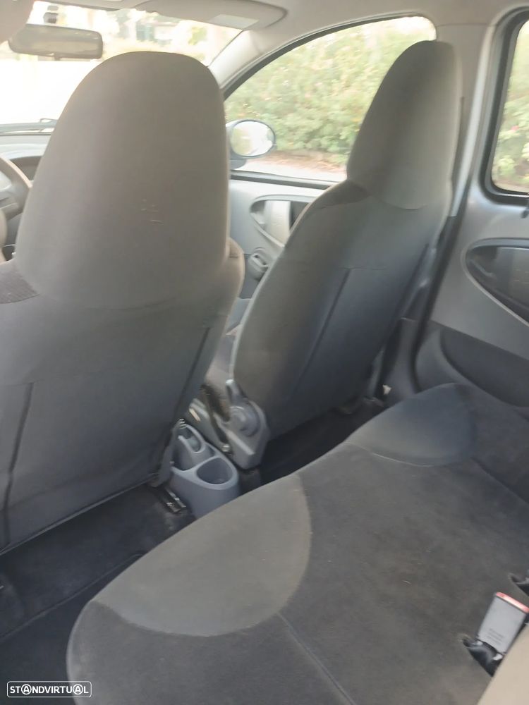 Citroën C1 1.4 HDi SX - 8