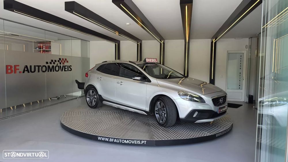 Volvo V40 Cross Country 1.6 D2 Summum - 6