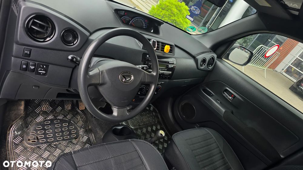 Daihatsu Materia 1.5 - 10