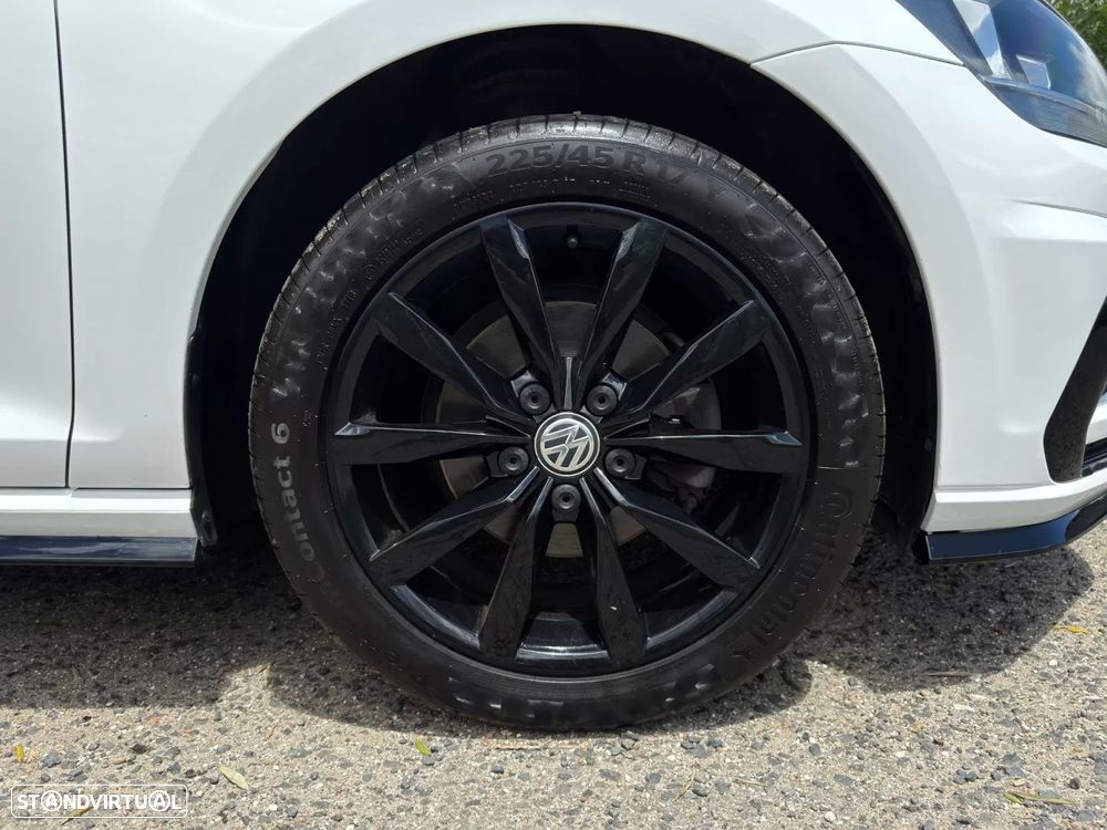 VW Golf 1.0 TSI R-Line - 34