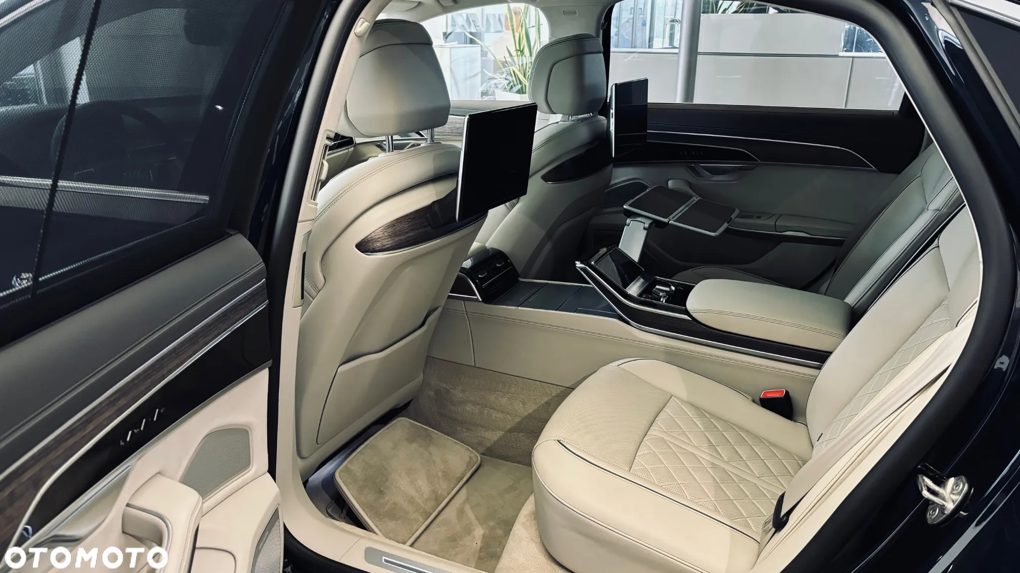 Audi A8 - 9