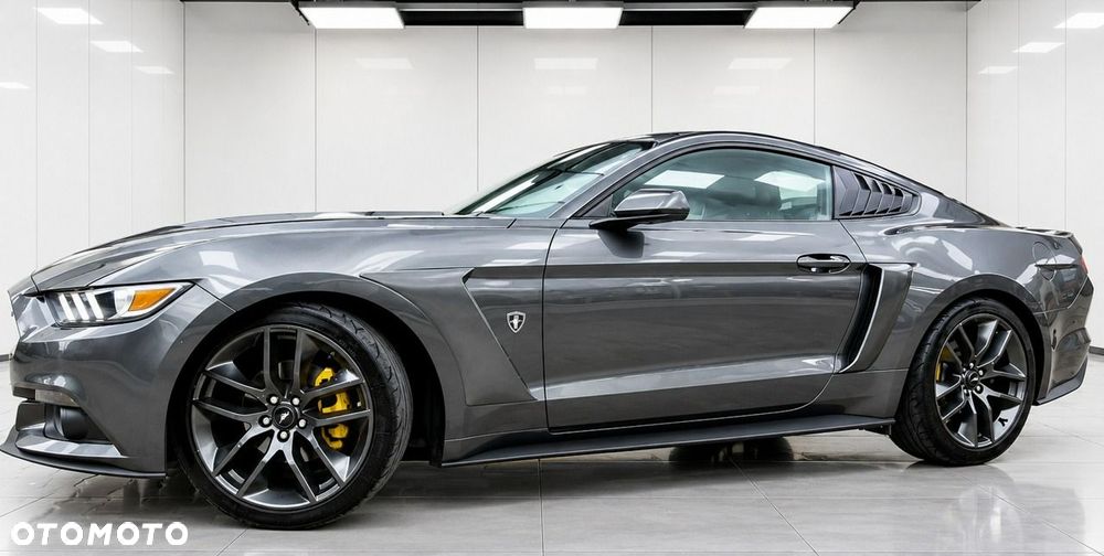Ford Mustang - 6