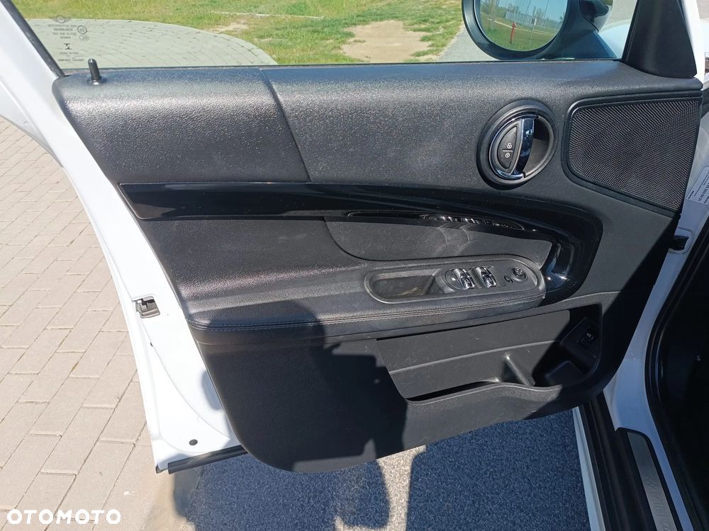 MINI Countryman Cooper SD ALL4 - 19