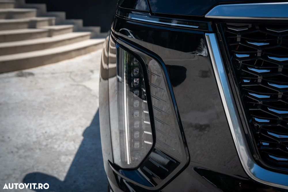 Cadillac Escalade - 6