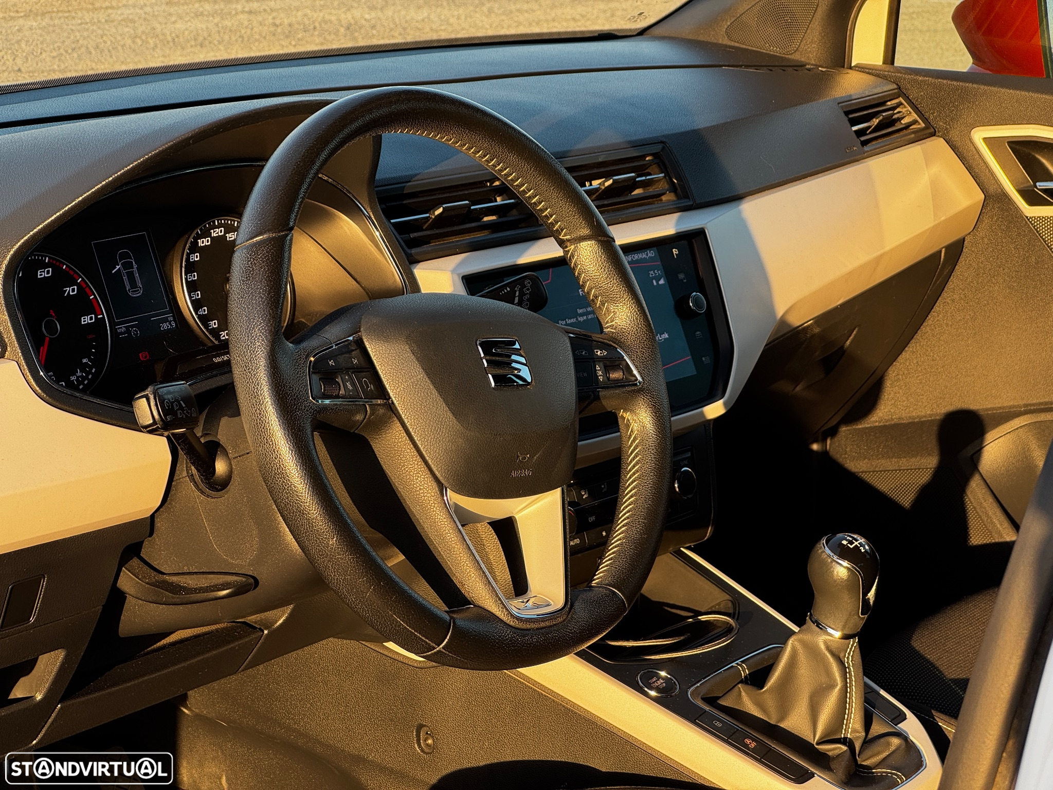 SEAT Arona 1.0 TSI Xcellence - 19