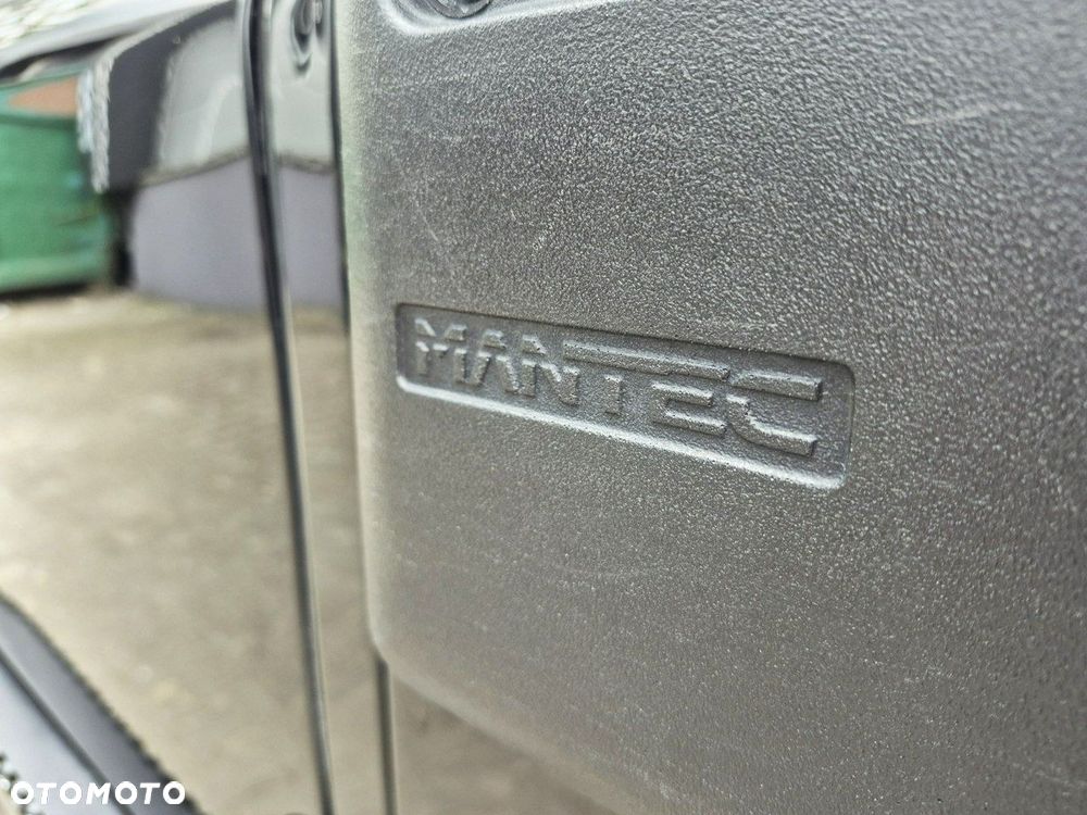 Land Rover Defender 2.2 TD4 E - 22