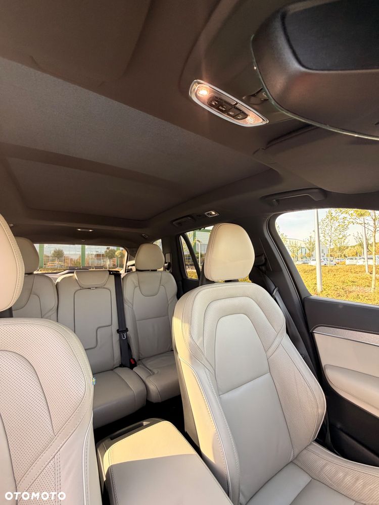 Volvo XC 90 - 18