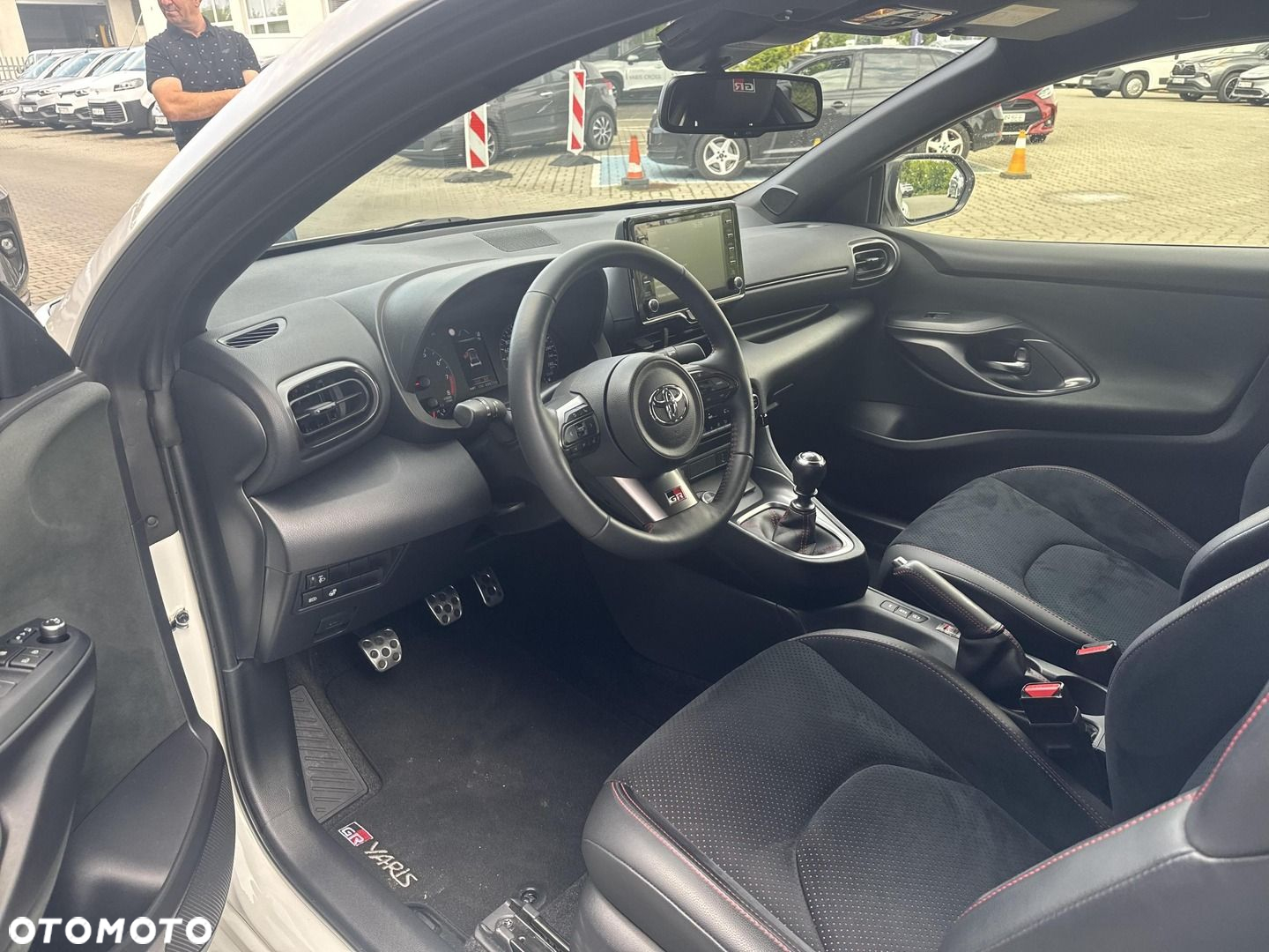 Toyota Yaris GR 1.6 Dynamic - 11