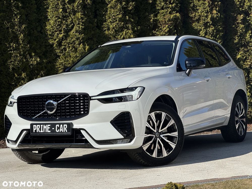 Volvo XC 60 B4 D Plus Dark - 26