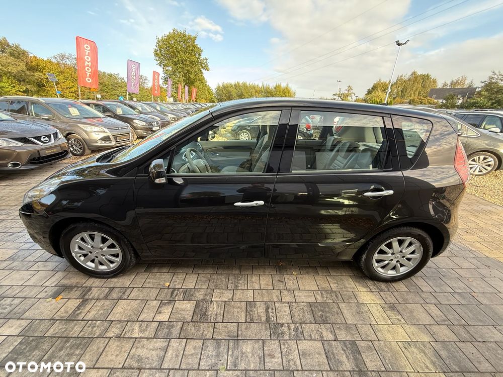 Renault Scenic 2.0 16V Privilege - 13