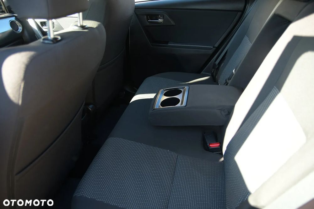 Toyota Auris - 22