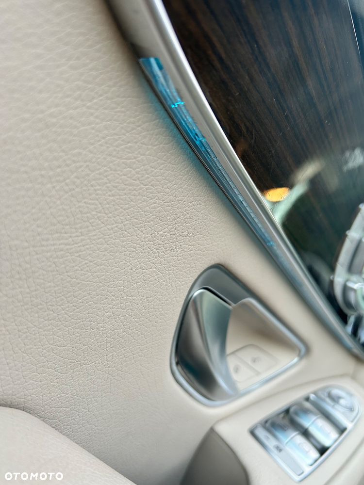 Mercedes-Benz GLC - 25