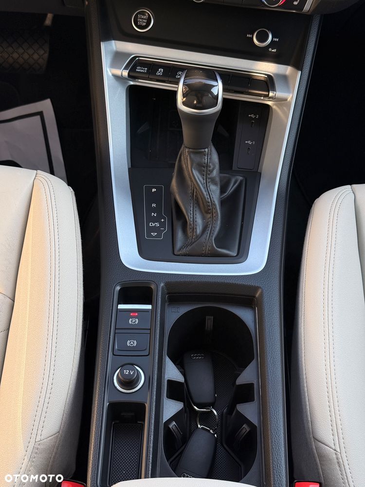 Audi Q3 35 TDI S tronic S line - 33