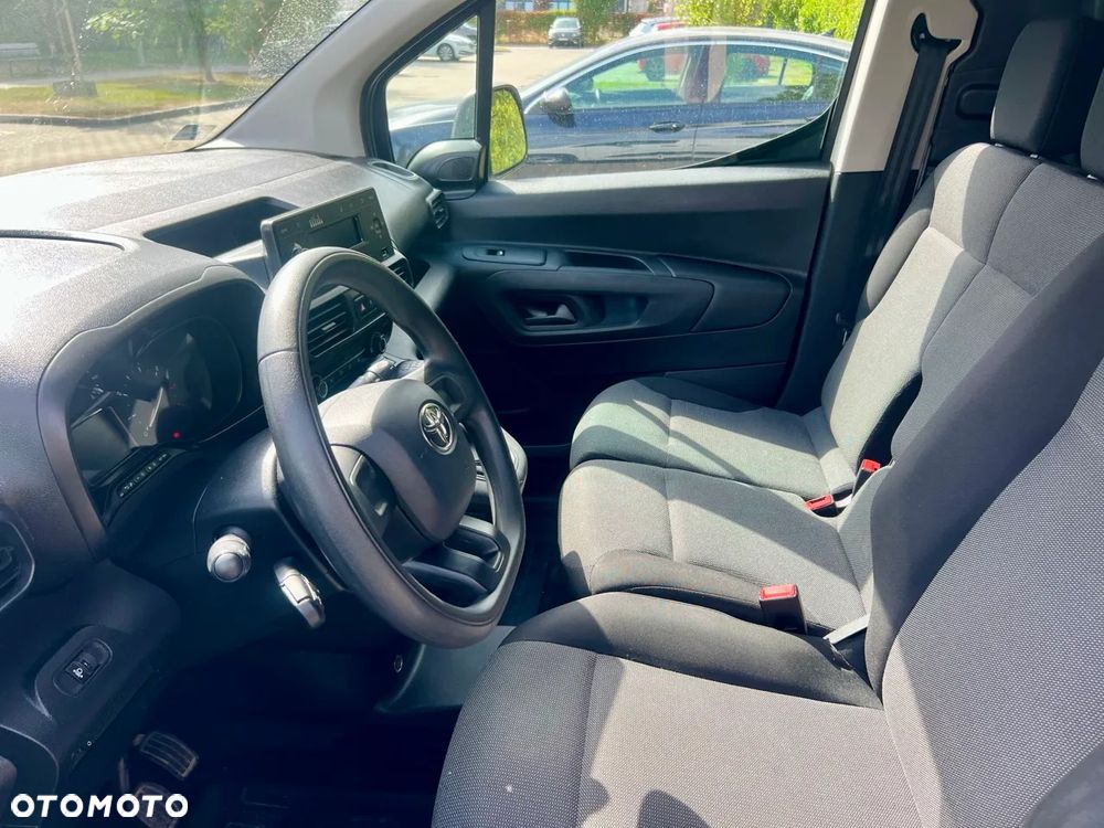 Toyota Proace City - 18