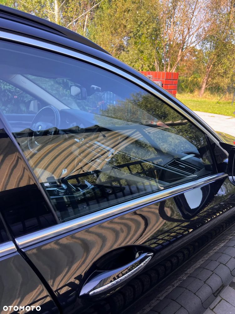 BMW Seria 5 520d xDrive Luxury Line - 14