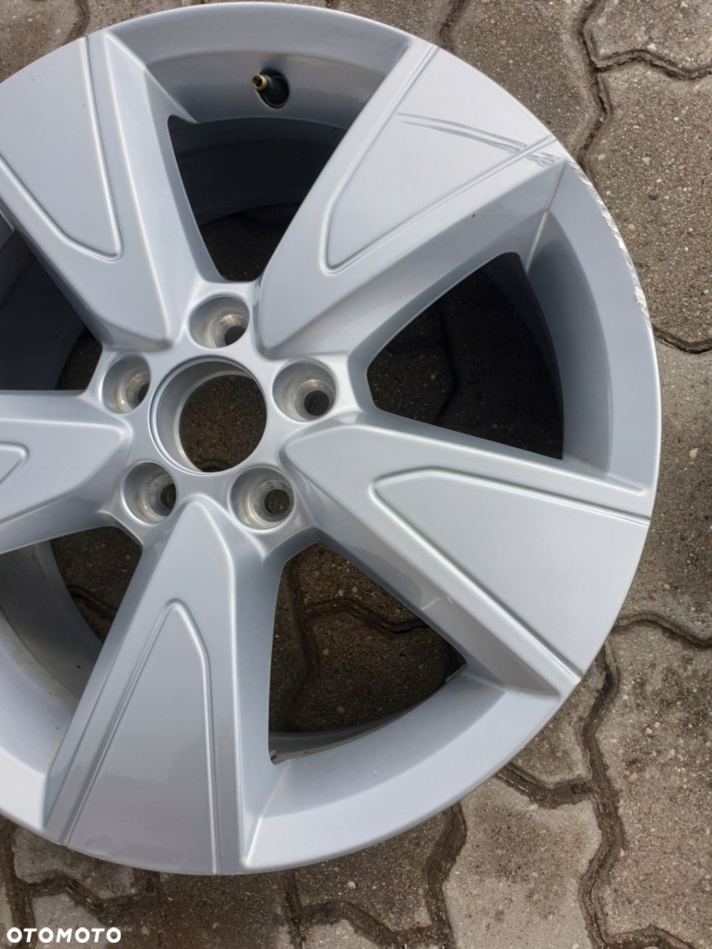 Felga Volvo XC40 7.5x17 et 50.5 31680565 - 2
