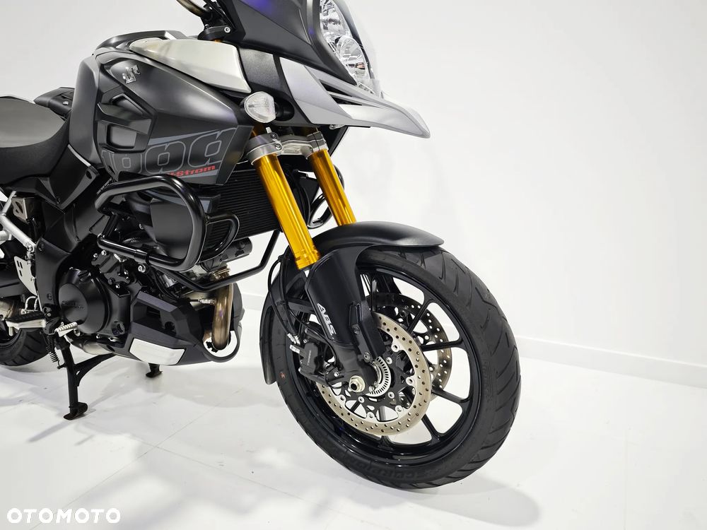 Suzuki V-STROM - 8
