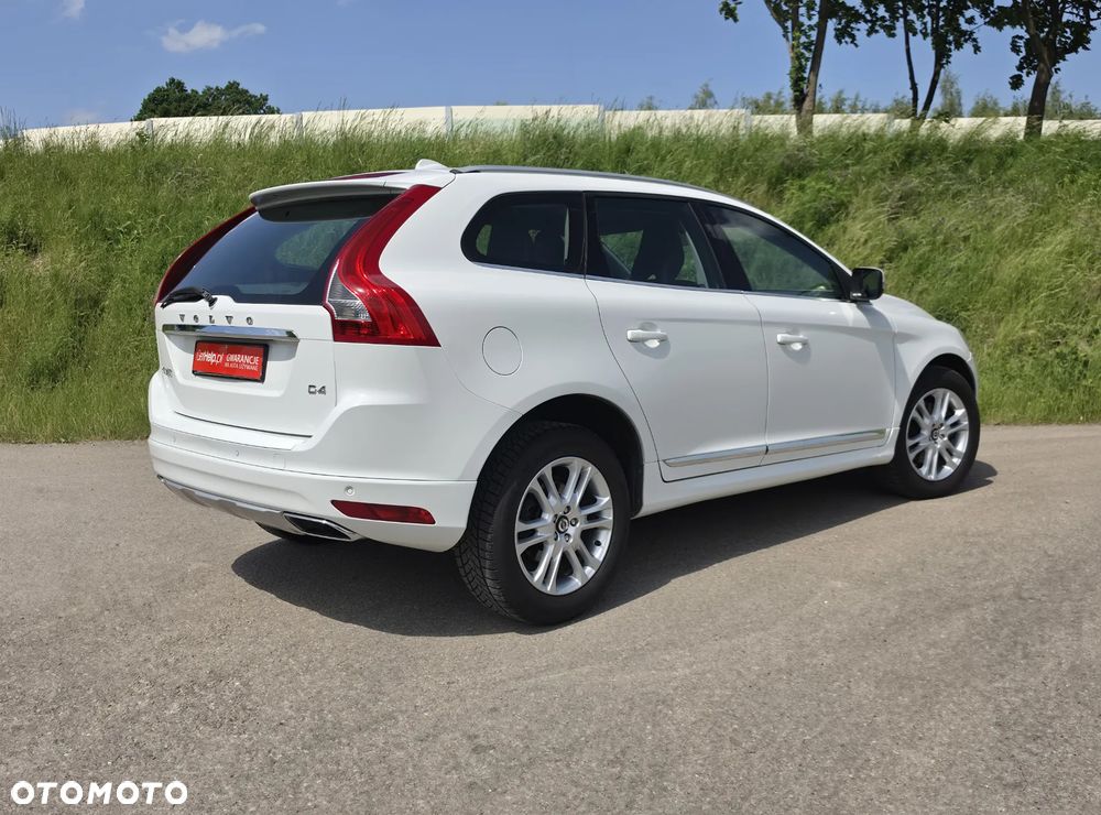 Volvo XC 60 D4 Geartronic Momentum - 15