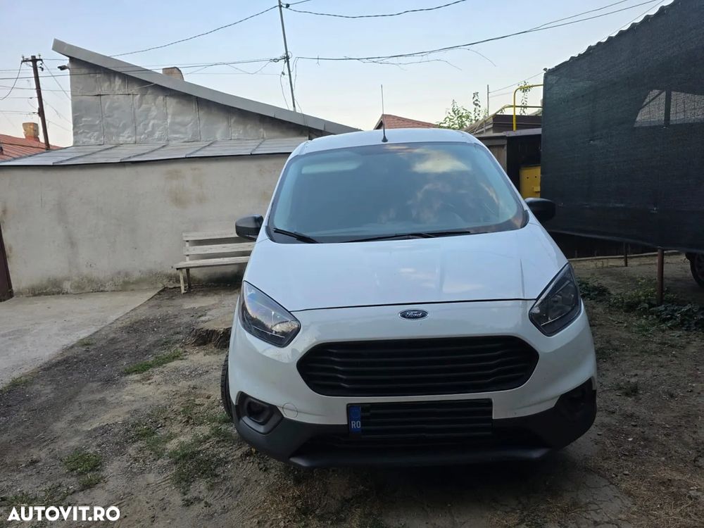 Ford Transit Courier - 3