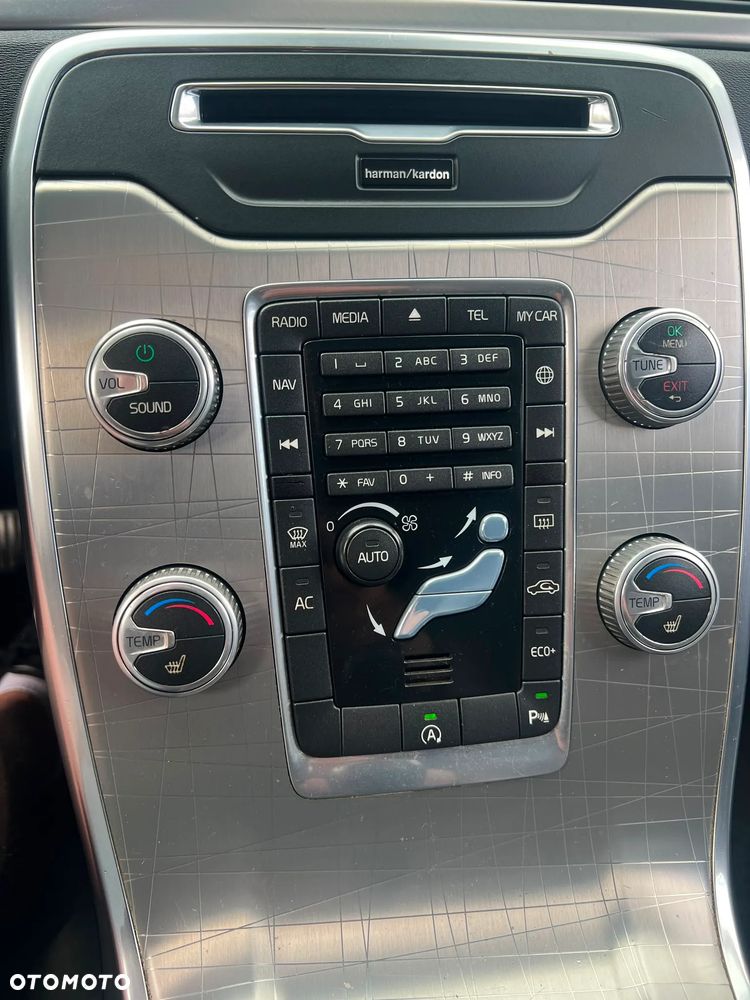 Volvo XC 70 - 20