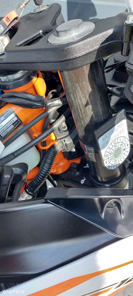 KTM RC 125 - 31