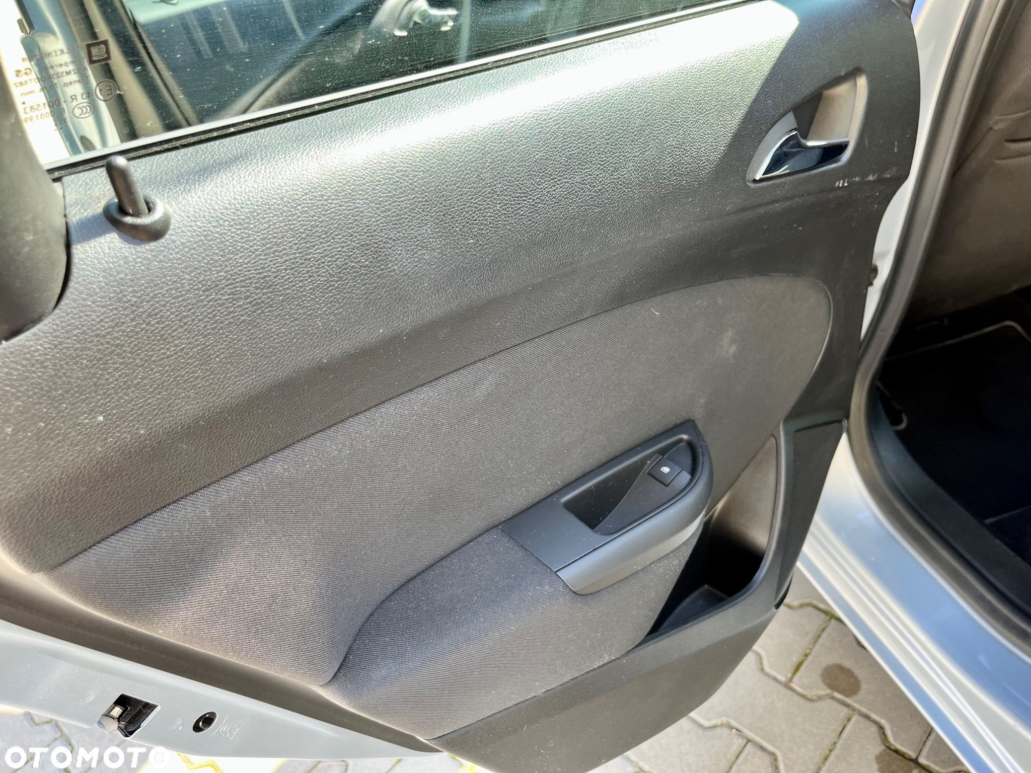 Opel Astra IV 1.4 T Sport - 25