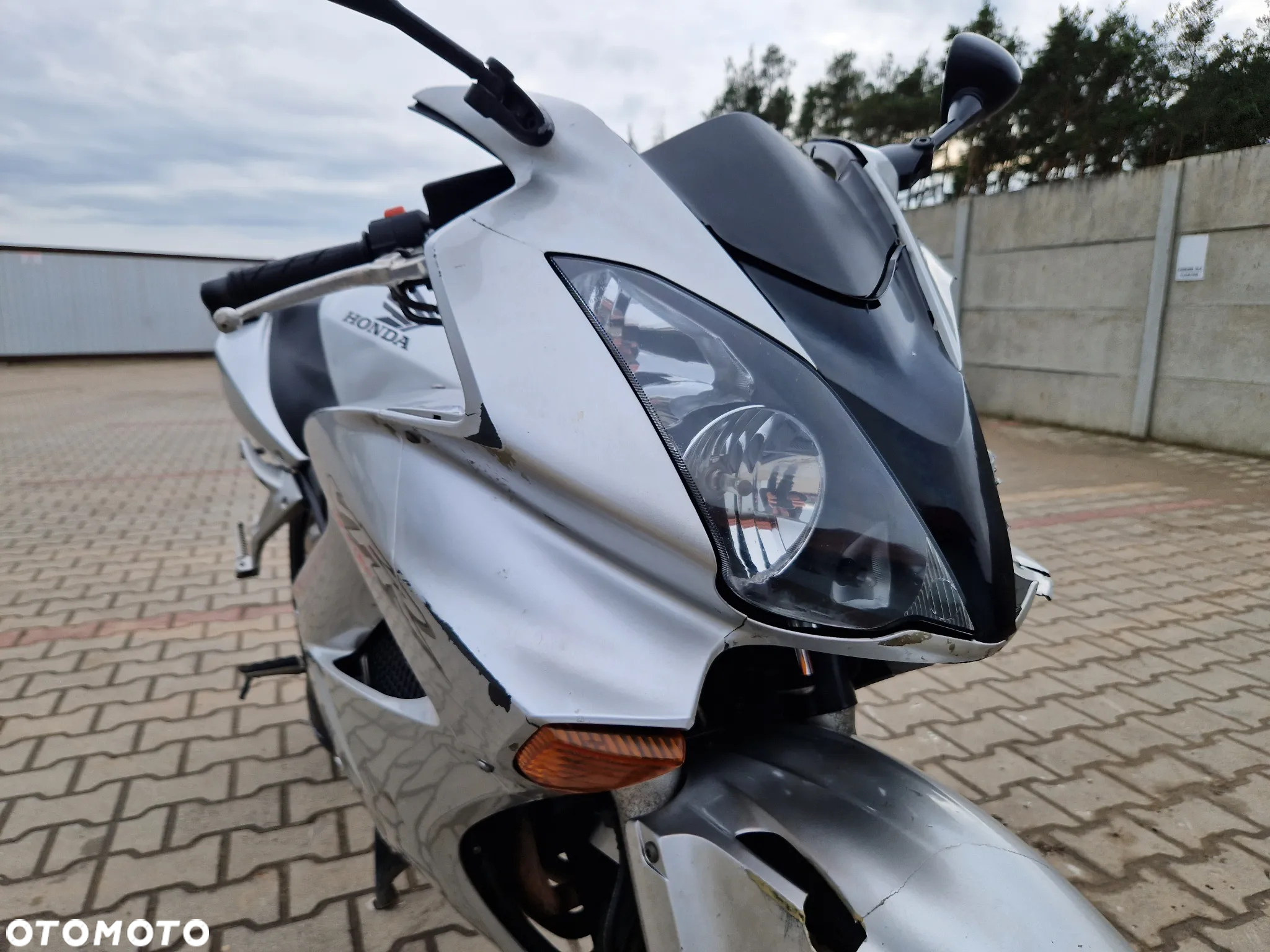 Honda VFR - 33