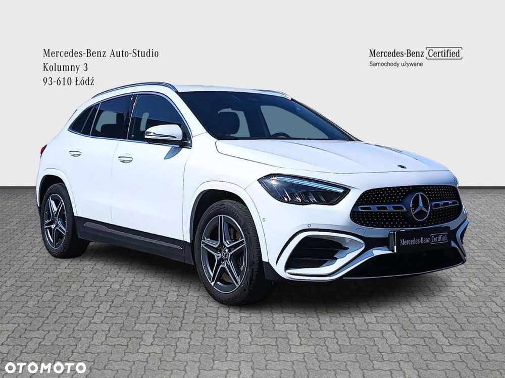 Mercedes-Benz GLA - 9