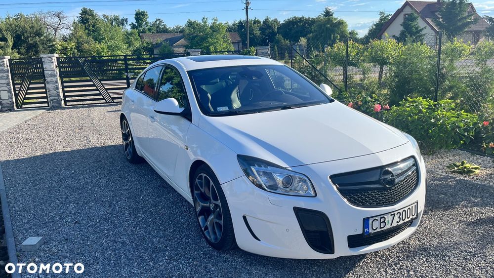 Opel Insignia 2.8 T V6 OPC - 1